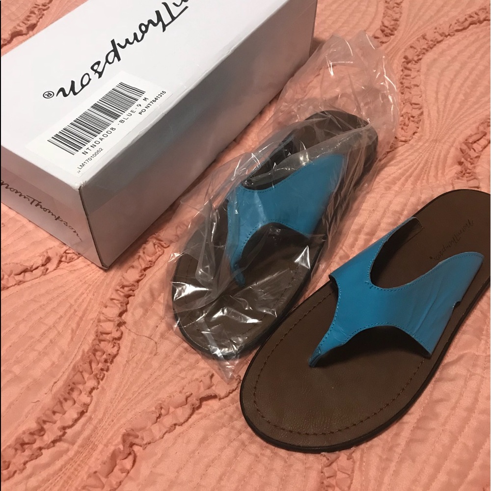 Norm Thompson Blue Sandals